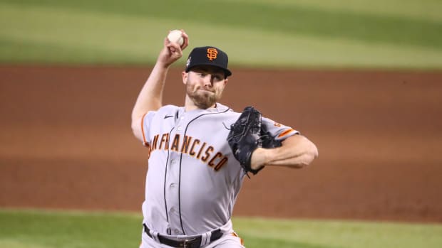 SF Giants pitcher Sam Coonrod against the Arizona Diamondbacks at Chase Field. (2020)